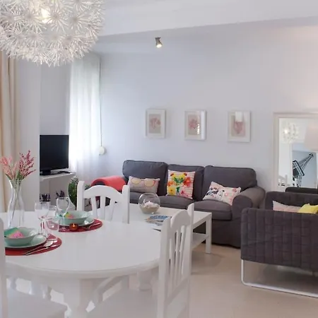 Apartment Seafront Unique Location B6