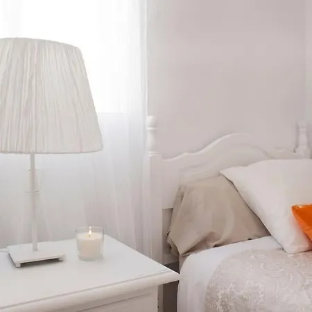 Seafront Unique Location B6 * Benidorm