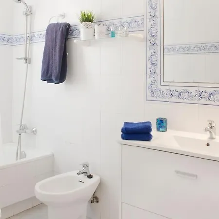 Apartamento Seafront Unique Location B6