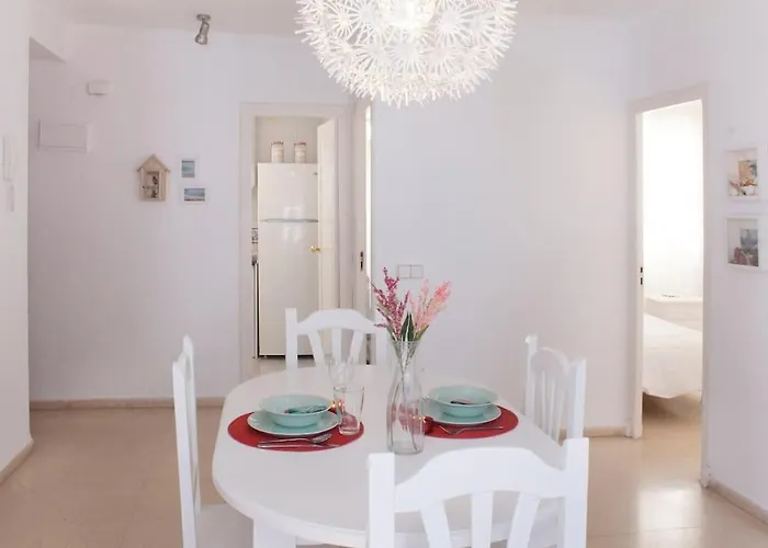 Apartamento Seafront Unique Location B6 *