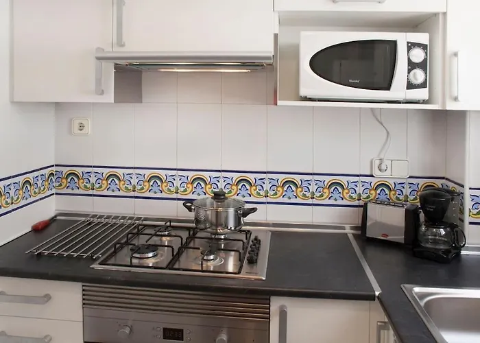 Apartamento Seafront Unique Location B6
